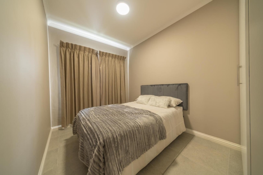 2 Bedroom Property for Sale in Bellair Western Cape